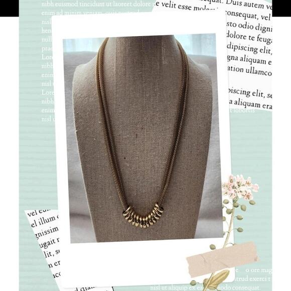 Gold Rings Necklace - Picture 2 of 8